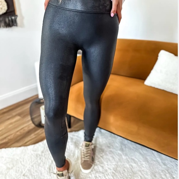 Spanx faux leather leggings size Medium - Picture 3 of 12